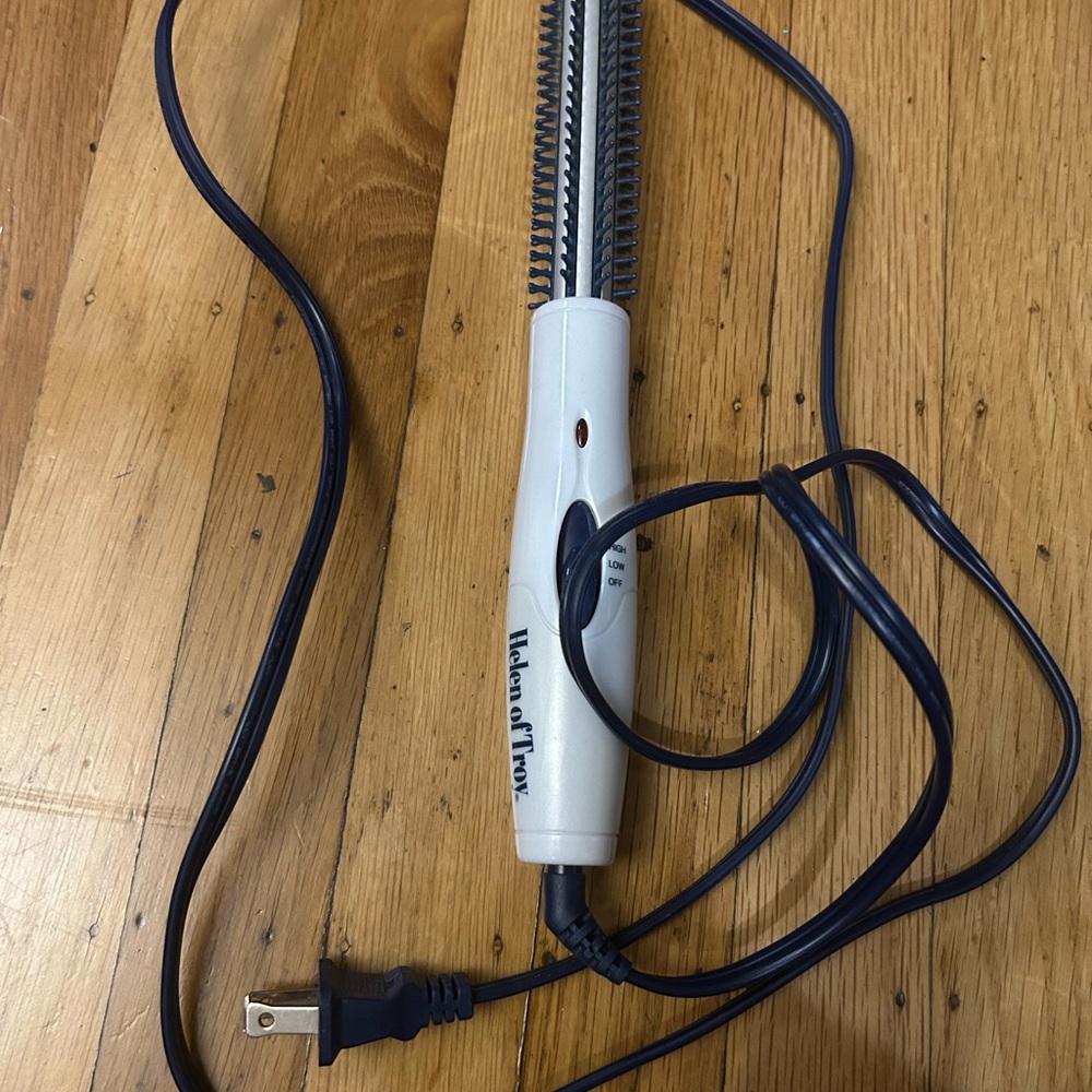 Helen of Troy White Hair Styling Tool